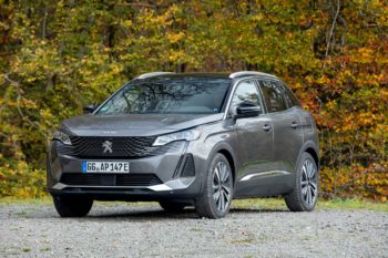 Peugeot e-3008 electric SUV to rival VW ID.4 from 2023 [Update]
