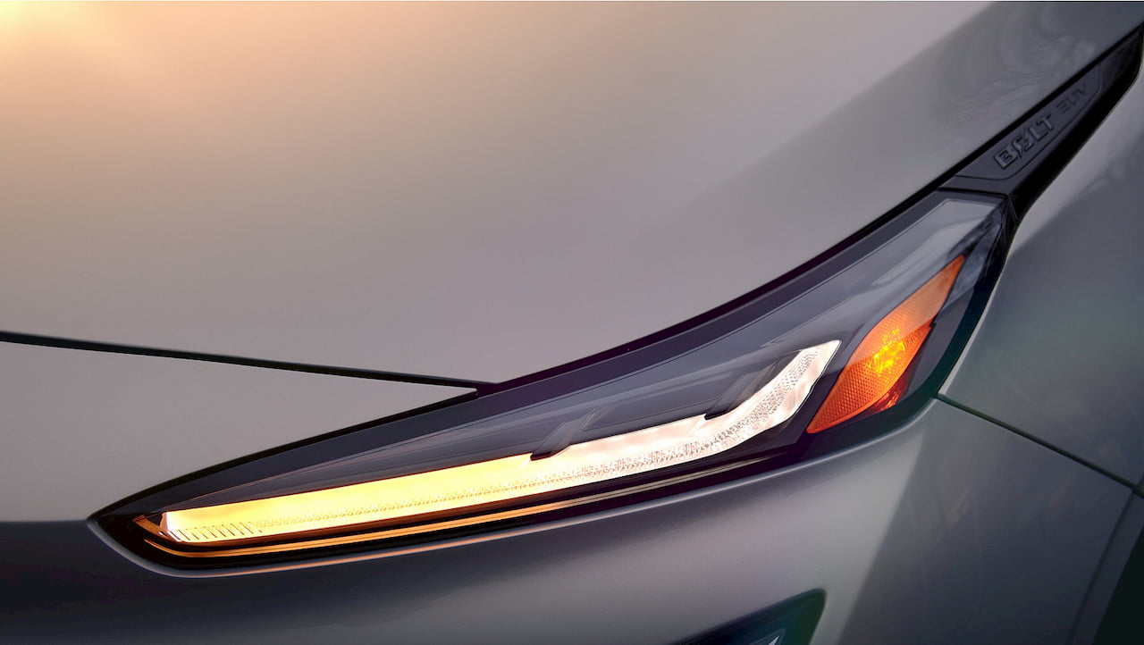 2022 Chevrolet Bolt EUV headlamp teaser