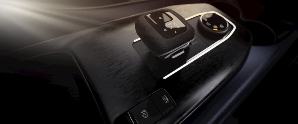 2022 Nissan Rogue Sport gearshifter floor console
