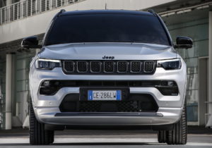 2022 Jeep Compass 4xe PHEV front