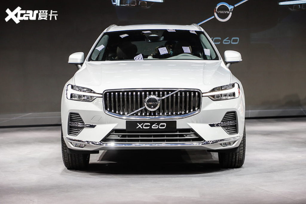 2022 Volvo XC60 Facelift Front 1024x682 