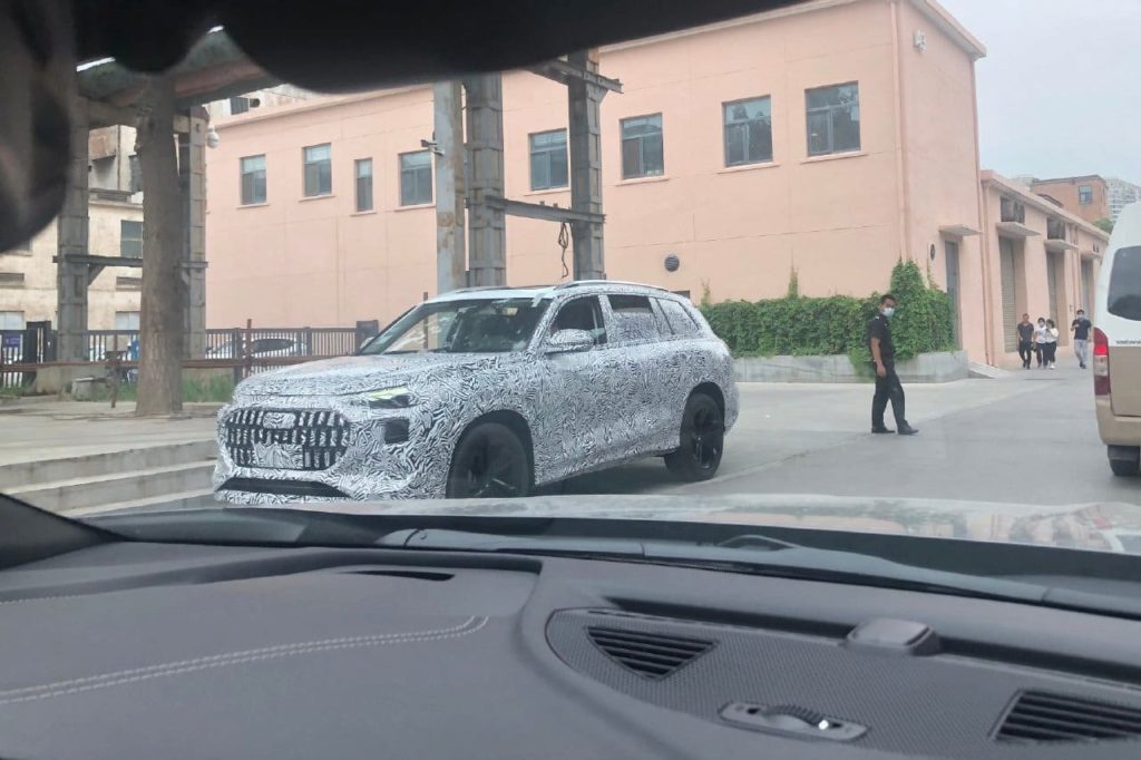 Audi Q9 spy shot China