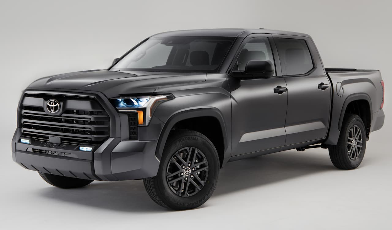 2023 Toyota Tundra SX Package front