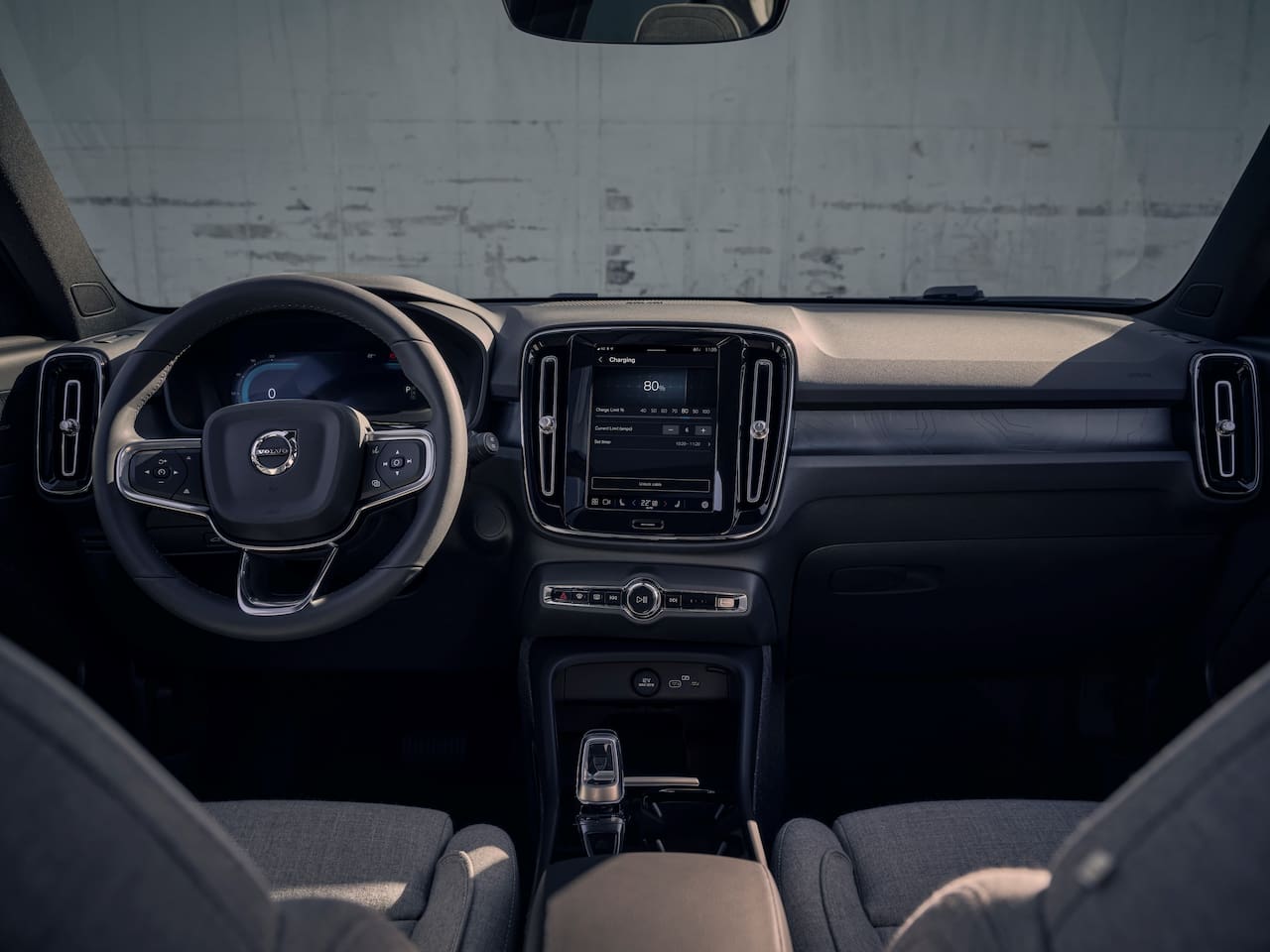 2023 Volvo XC40 Recharge facelift interior dashboard