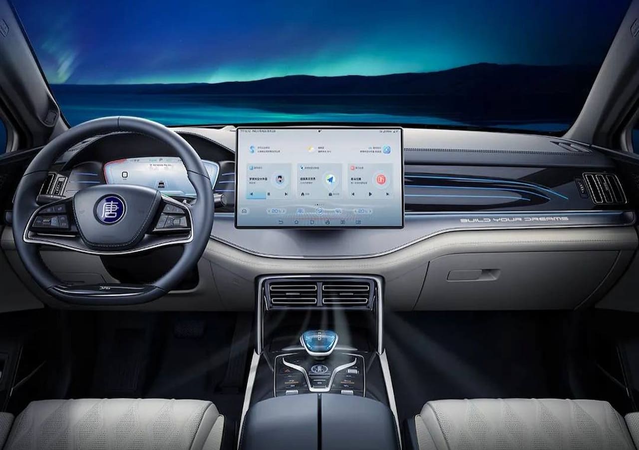 2022 BYD Tang EV facelift interior dashboard
