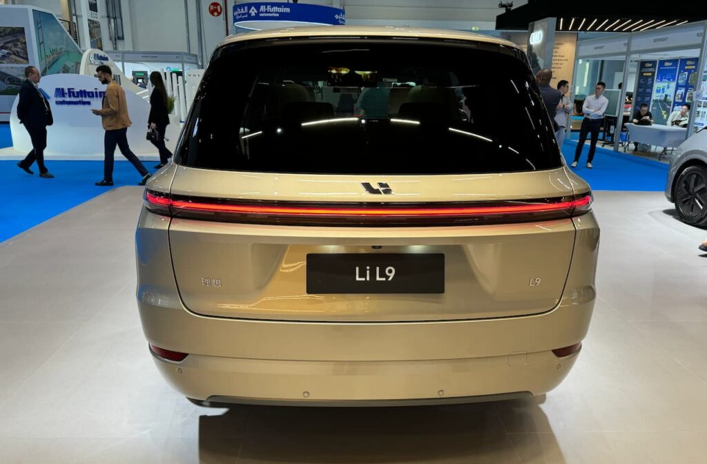 Li Auto L9 rear