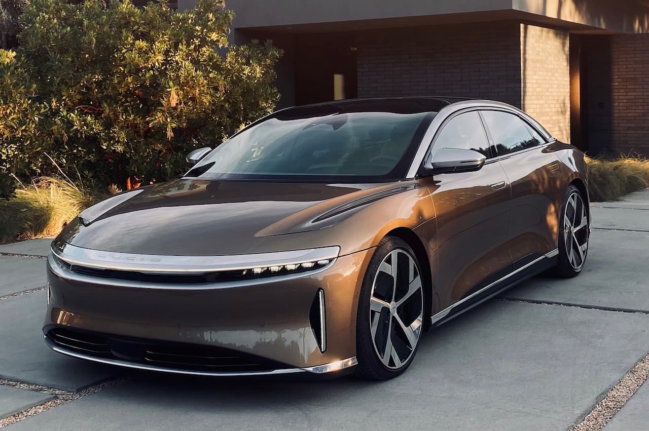 Lucid-Air-front