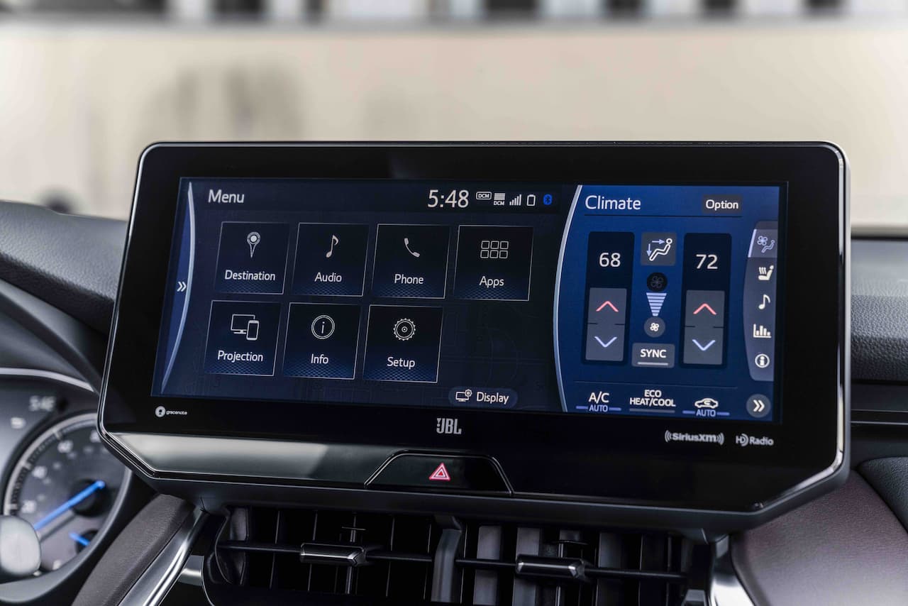 2022 Toyota Venza Hybrid infotainment screen