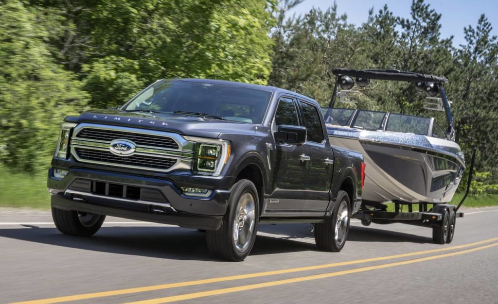 Ford F-150 hybrid pick up truck towing
