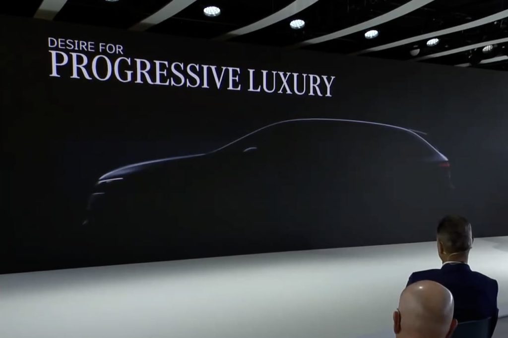 Mercedes EQE SUV teaser cropped