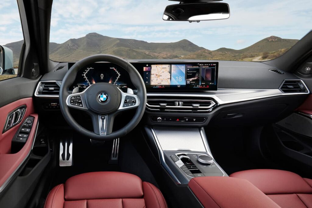 2023 BMW 3 Series facelift interior dashboard