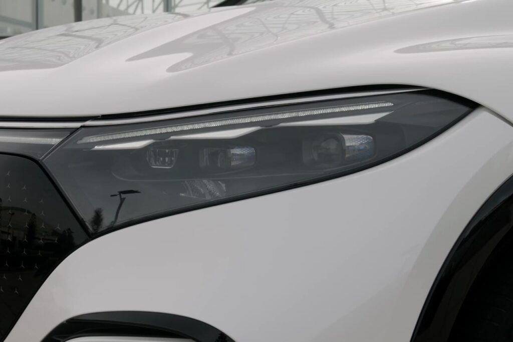 2023 Mercedes EQS SUV headlamp