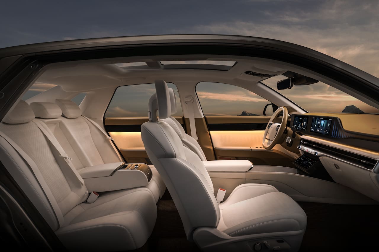 2024 Hyundai Grandeur interior cabin seats