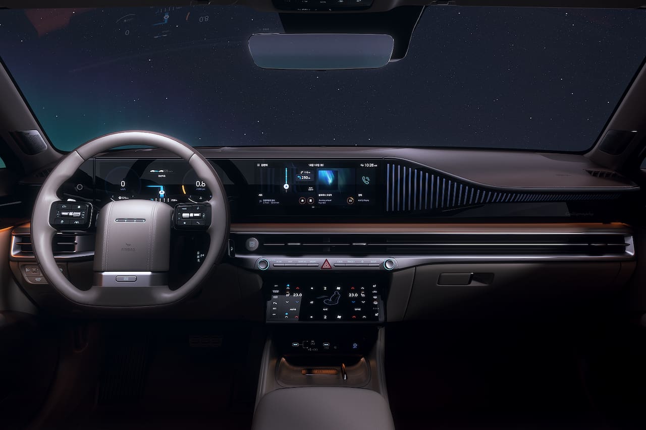 2024 Hyundai Grandeur interior dashboard