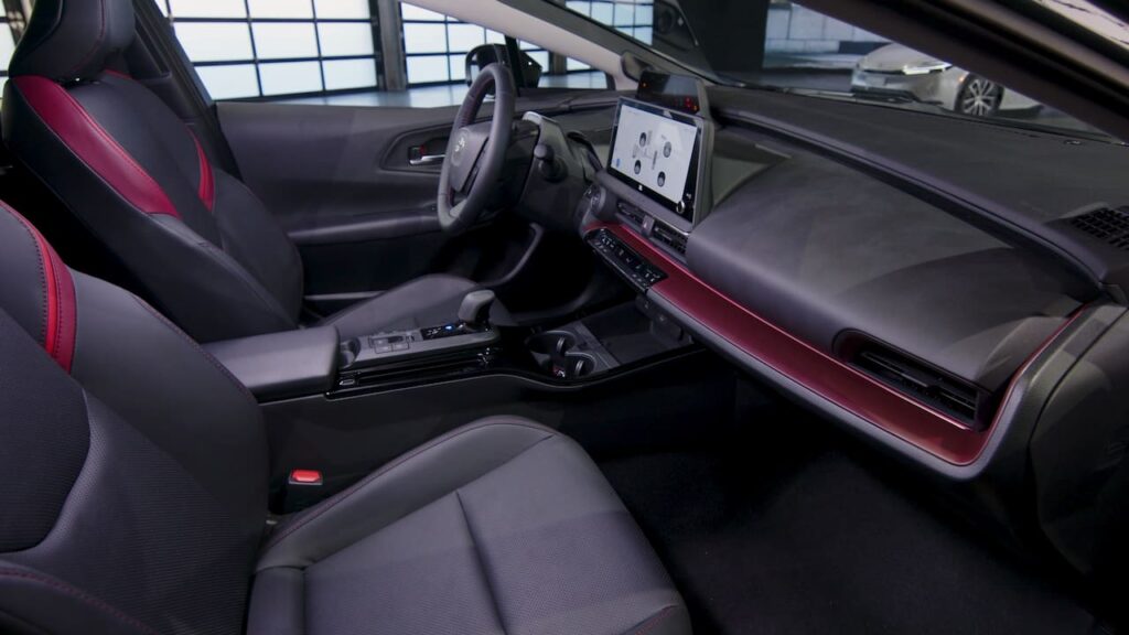 2023 Toyota Prius Prime PHEV interior