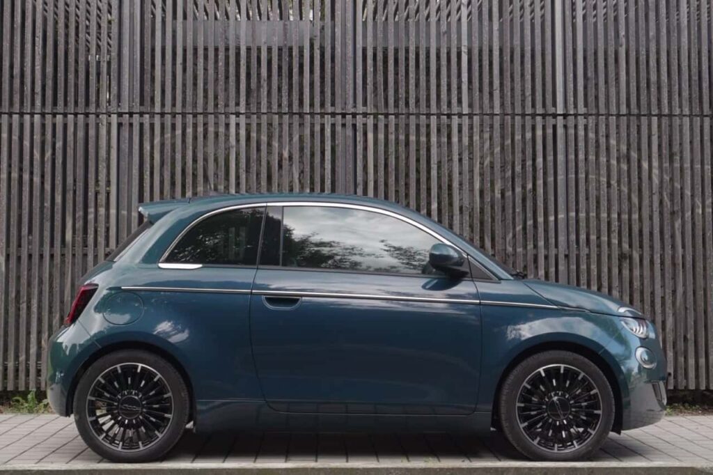 New Fiat 500e side profile