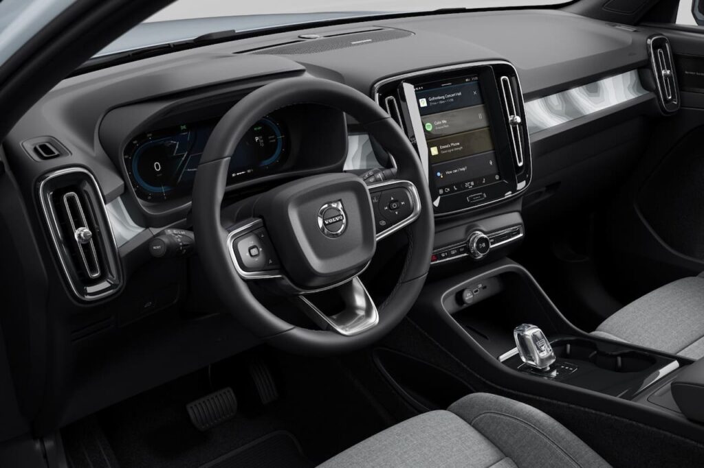 2024 Volvo C40 Recharge interior dashboard