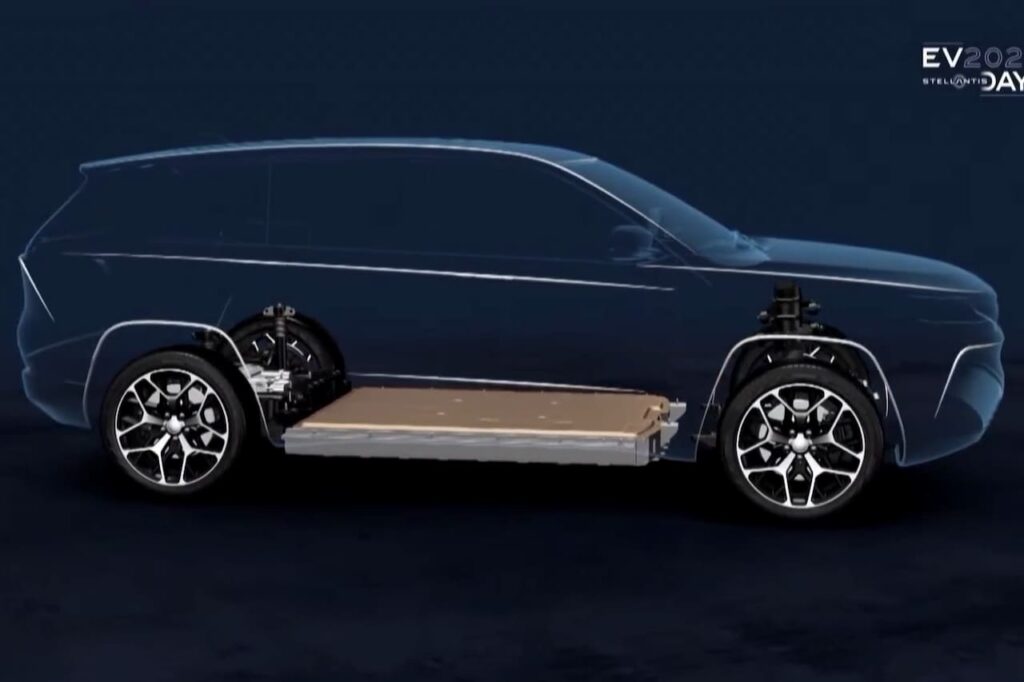 Jeep Cherokee Electric side profile teaser