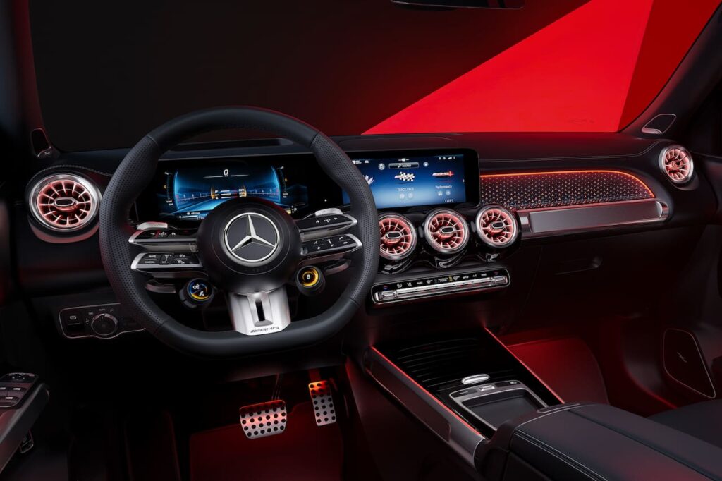 New Mercedes GLB 35 4MATIC interior dashboard