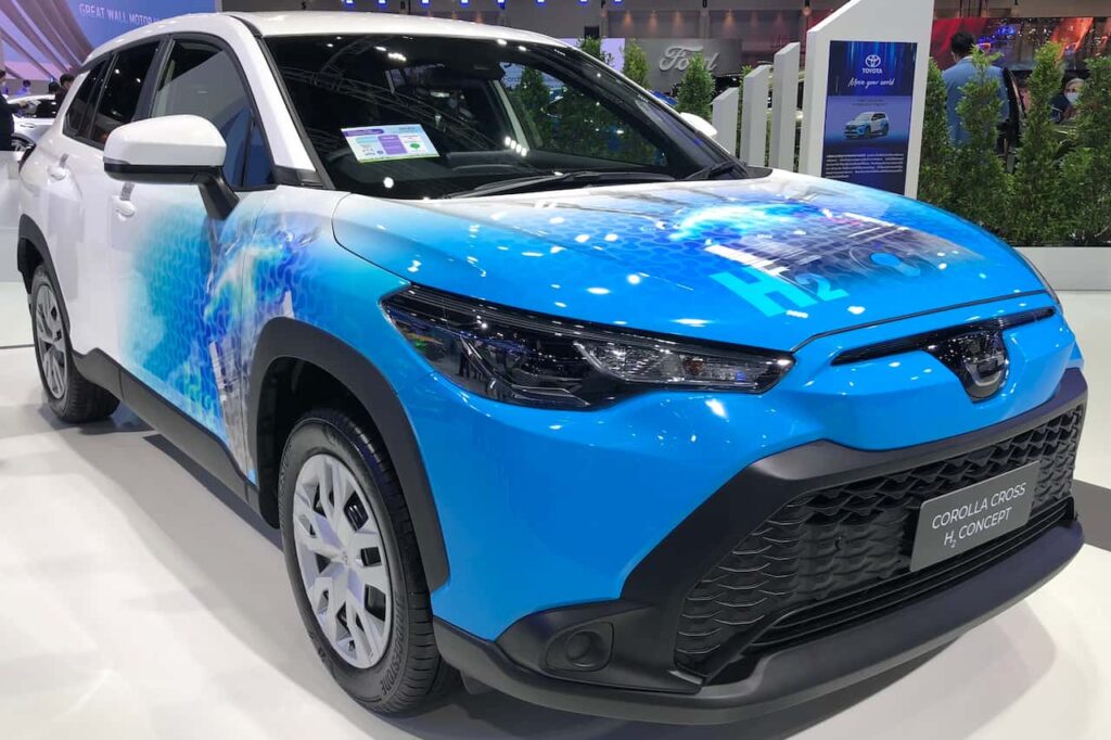 Toyota Corolla Cross Hydrogen concept