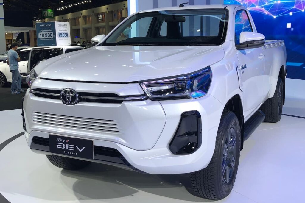 Toyota Hilux Electric concept