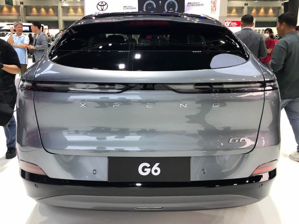 Xpeng G6 rear live image