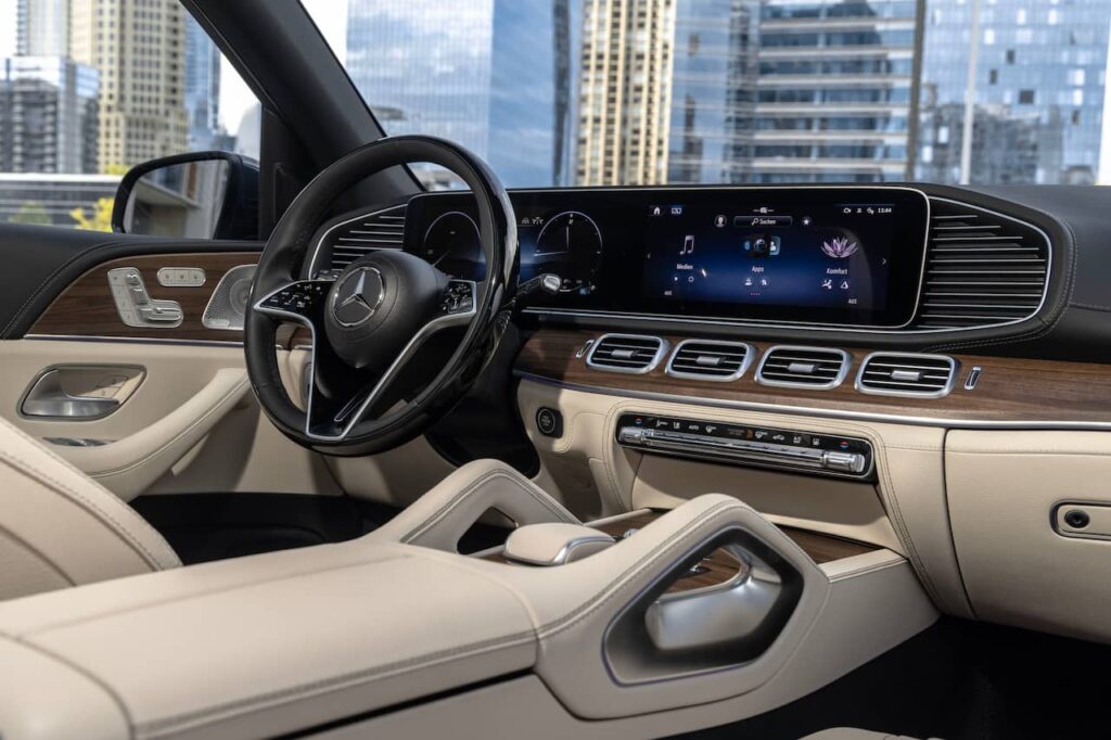 2024 Mercedes GLE PHEV (450e) interior dashboard driver side