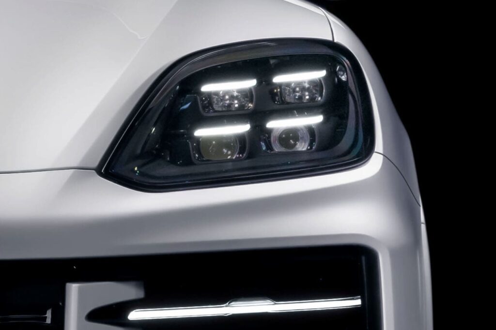 2024 Porsche Cayenne E-Hybrid headlamp