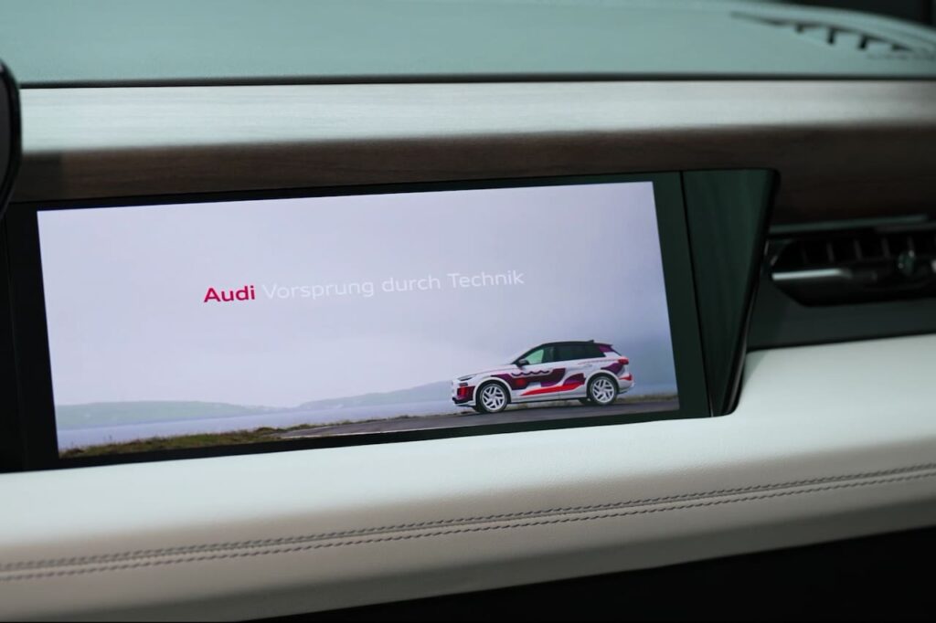 Audi Q6 e-tron passenger display