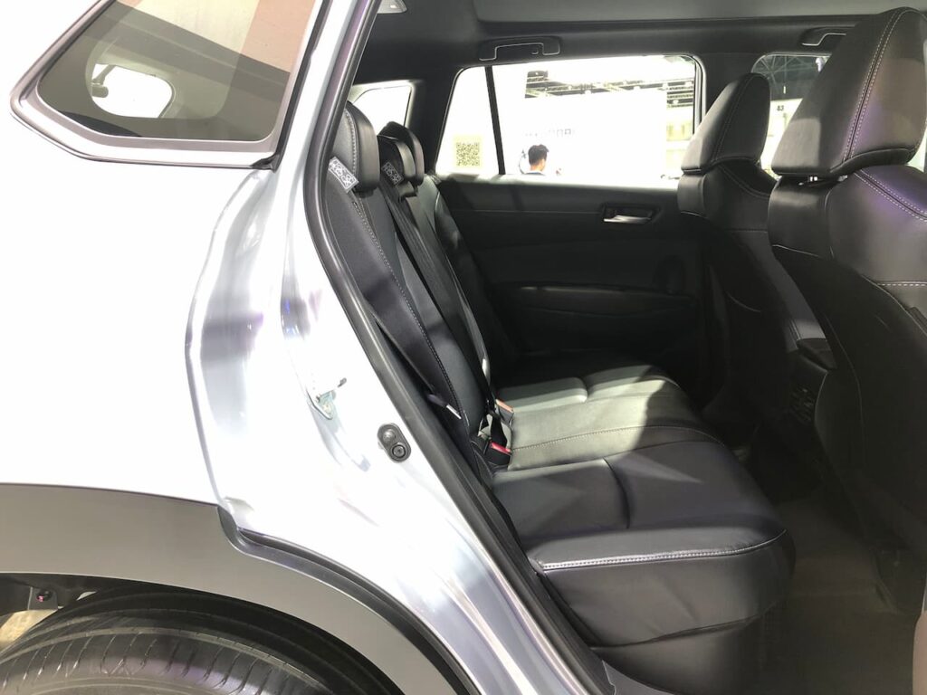 New Toyota Corolla Cross Hybrid (facelift) rear seat live image