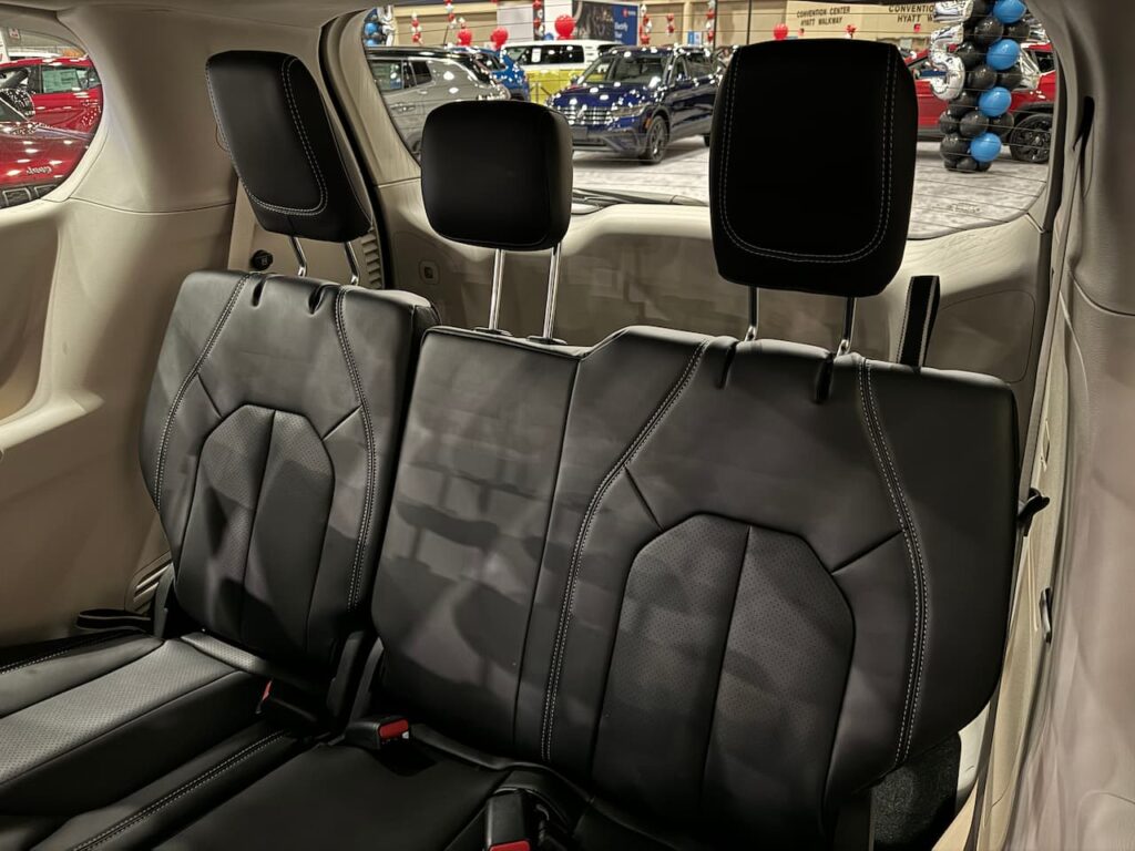 Chrysler Pacifica Hybrid third-row seat live image