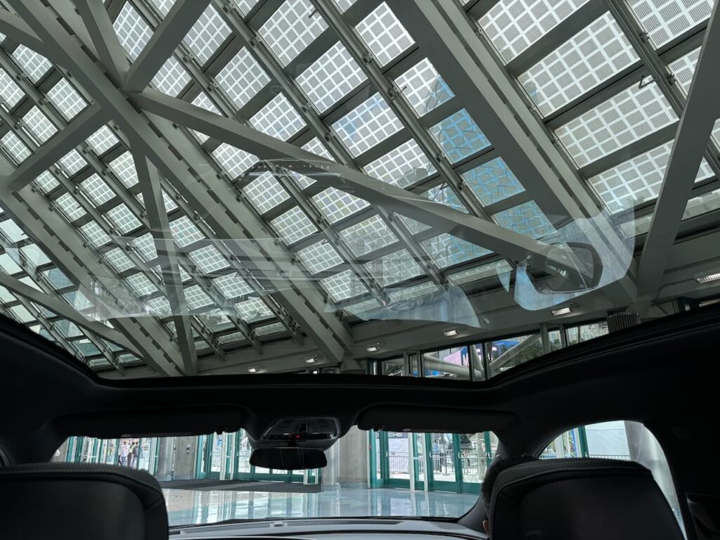 2024 Cadillac Lyriq glass roof