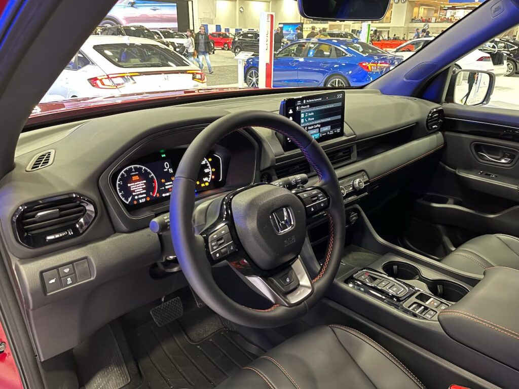 2024 Honda Pilot interior