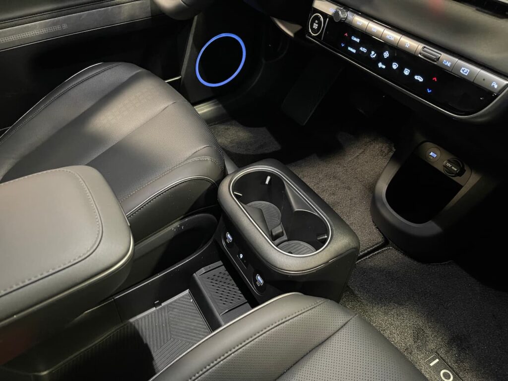 2024 Hyundai Ioniq 5 center console