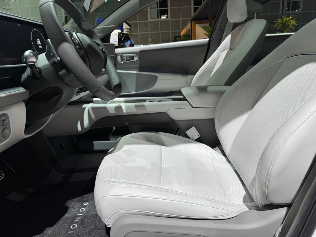 2024 Hyundai Ioniq 6 front seats