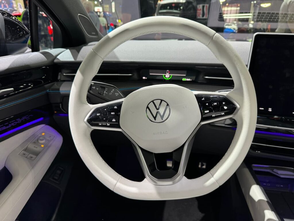 2025 VW ID.7 steering wheel