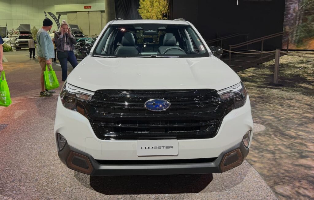 2025 Subaru Forester Front
