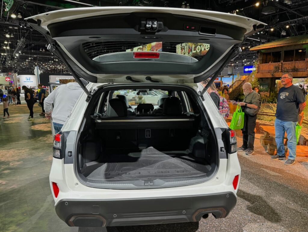 2025 Subaru Forester boot cargo space