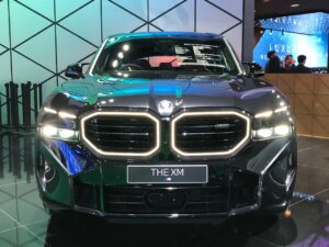 BMW XM front live image