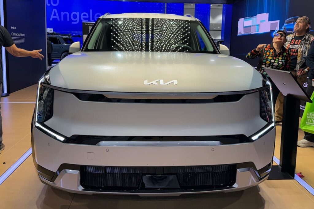 2024 Kia EV9 front 2023 LA Auto Show
