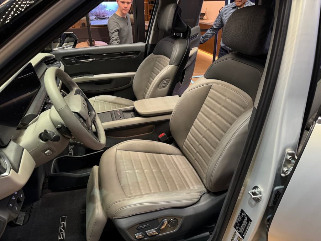 2024 Kia EV9 front seats 2023 LA Auto Show