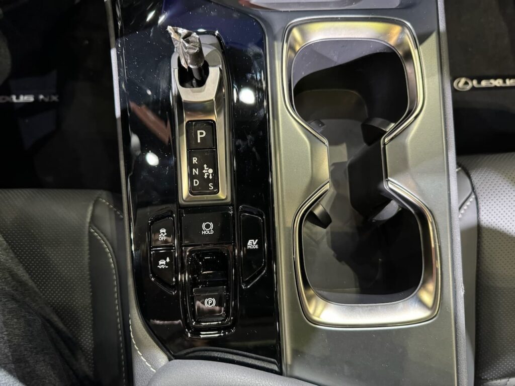 2024 Lexus NX Hybrid center console