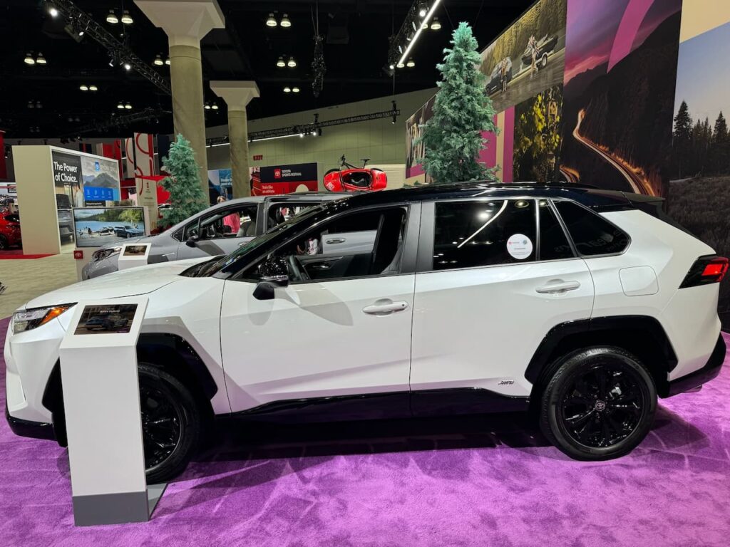 2024 Toyota RAV4 Hybrid XSE side profile