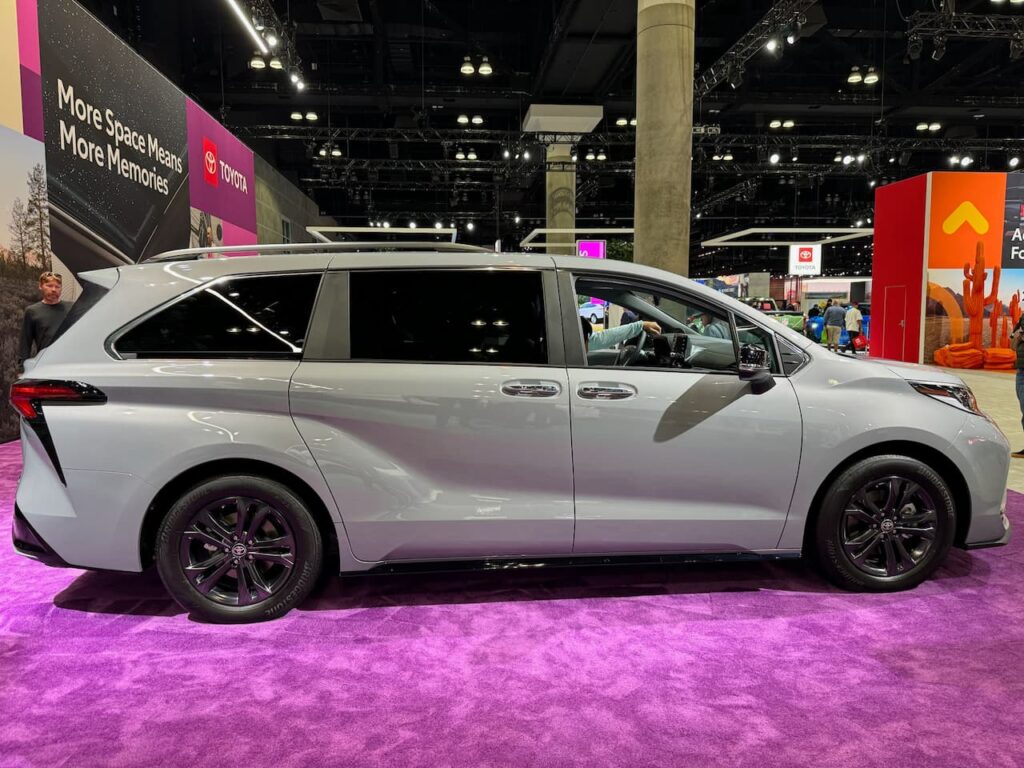 2024 Toyota Sienna XSE side profile