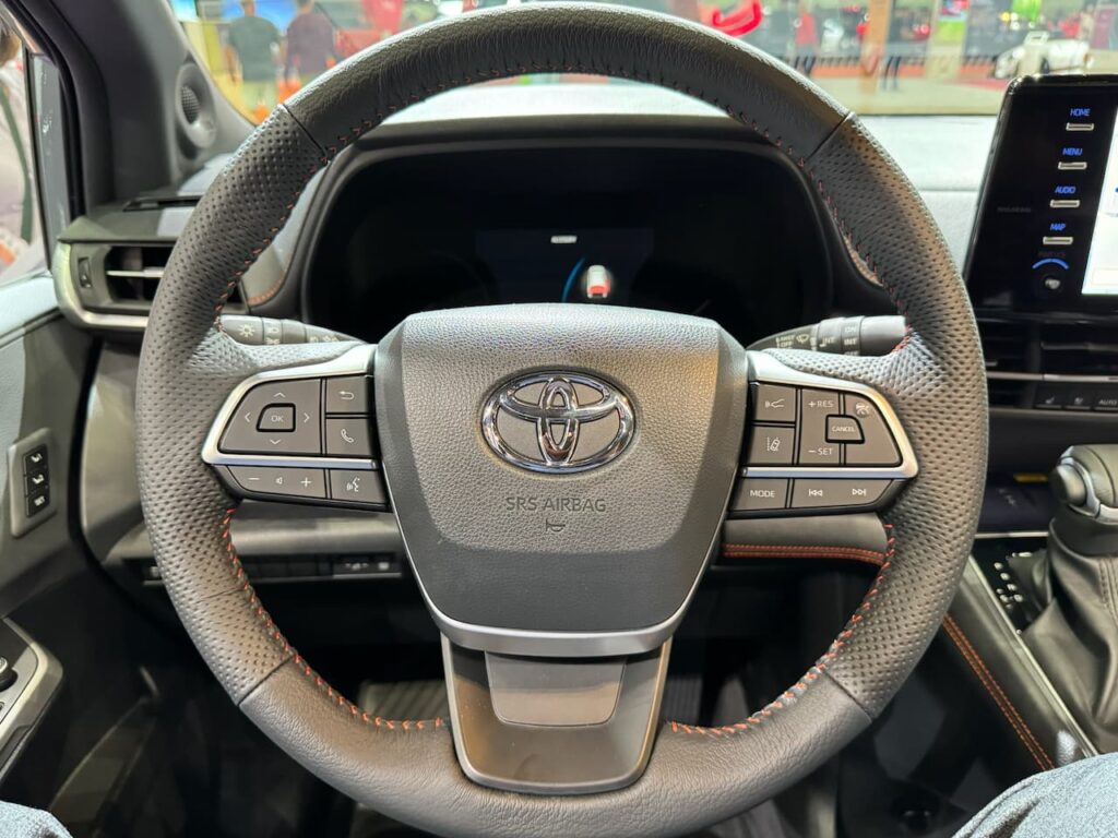 2024 Toyota Sienna XSE steering wheel