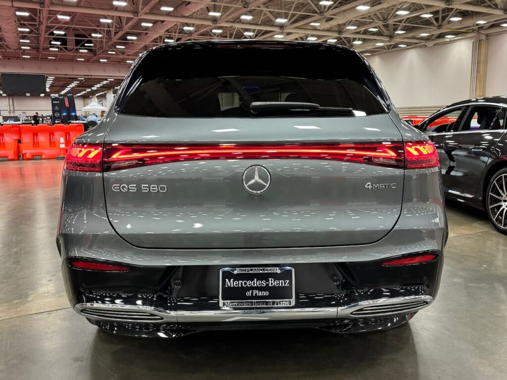 Mercedes EQS SUV rear live image