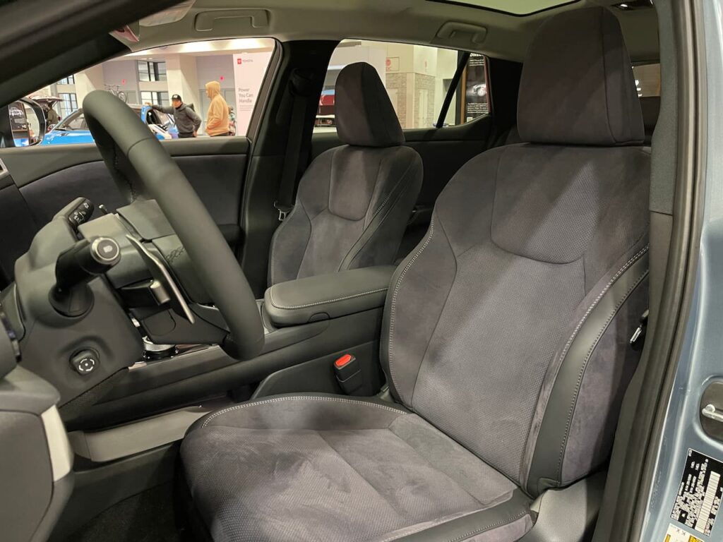 2024 Lexus RZ 450e front seats