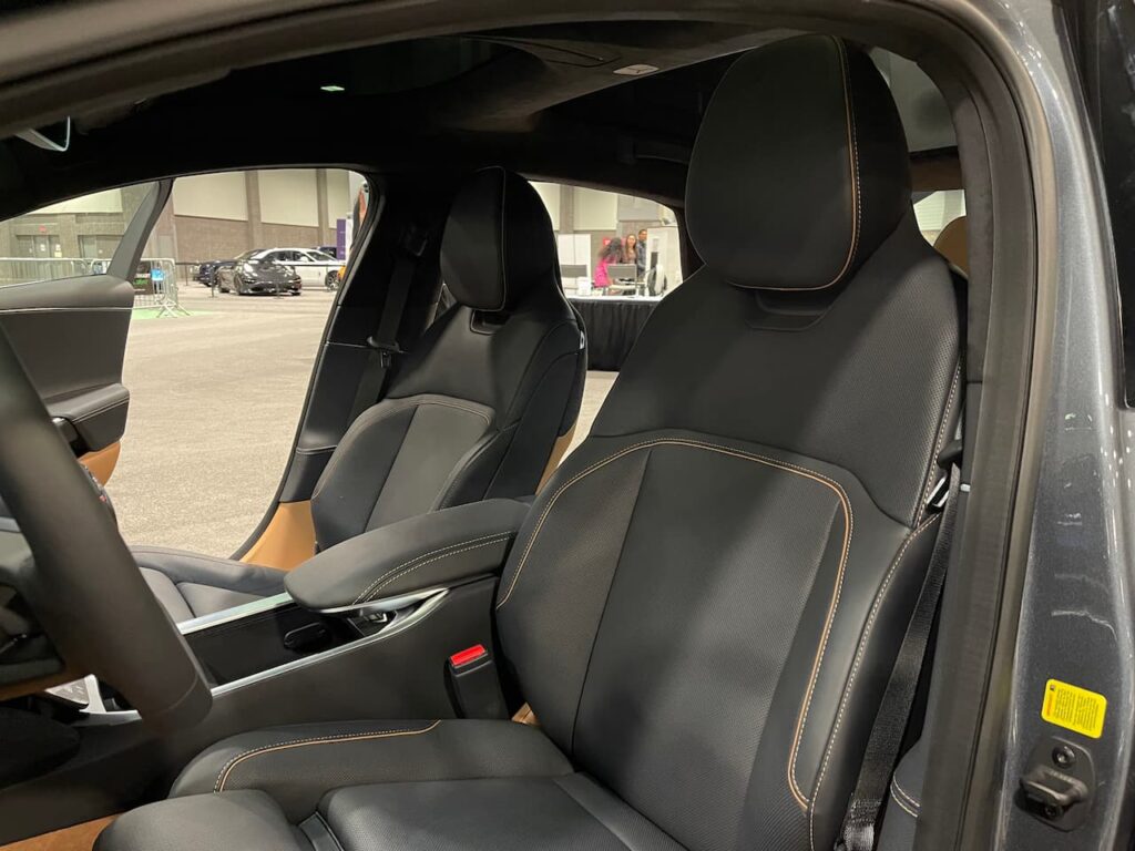 2024 Lucid Air front seats