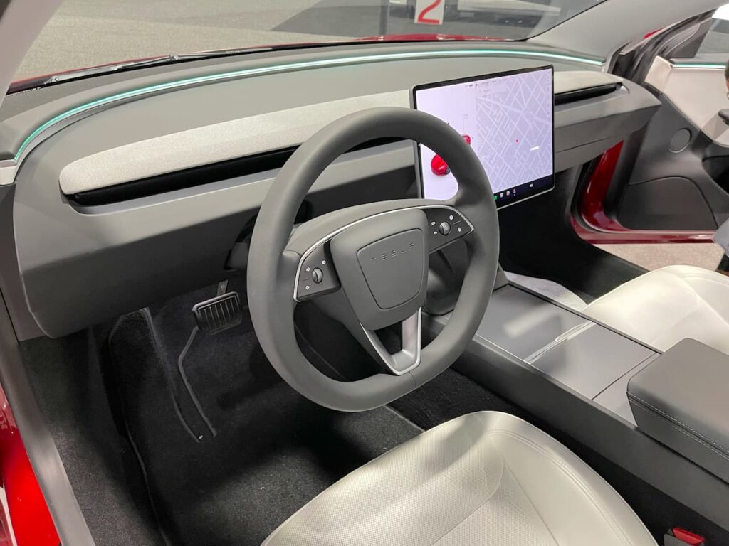 2024 Tesla Model 3 dashboard live image