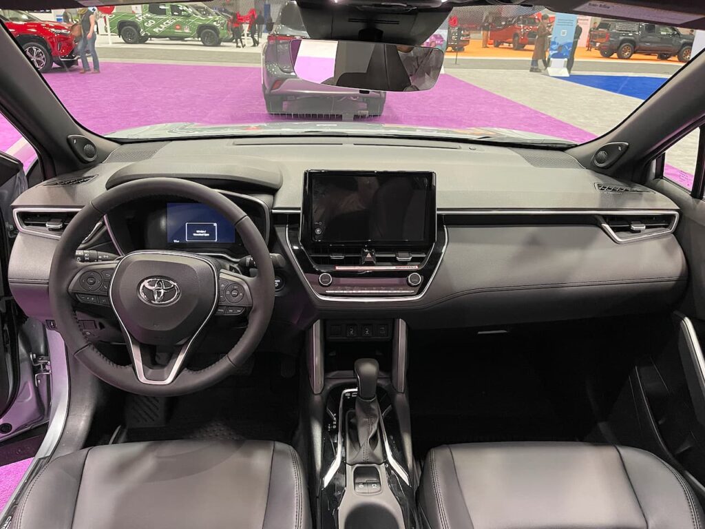 2024 Toyota Corolla Cross Hybrid interior live image